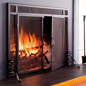  Telas de proteção contra incêndio com portas para lareiras e lareiras | Telas de proteção contra incêndio com portas e proteção plana Plow & Hearth em aço sólido, 112 cm de largura x 84 cm de altura