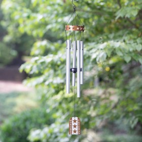  Placas memoriais e de jardim para áreas externas | Plow & Hearth 30" H Memorial Veterans Windchime