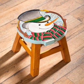  Sedie e dondoli | Poggiapiedi a forma di pupazzo di neve in legno intagliato a mano Plow & Hearth