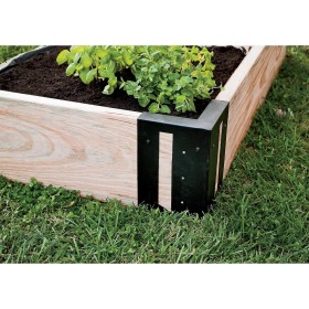  Attrezzi e forniture per il giardino e la vita all'aria aperta | Staffe angolari in acciaio per aiuole rialzate Plow & Hearth, set da 4