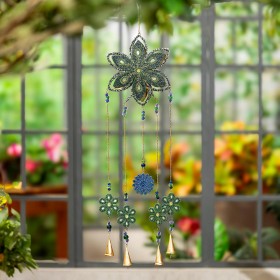  Campanelli eolici e mobili per esterni | Campanelli eolici con fiori di perline Plow & Hearth
