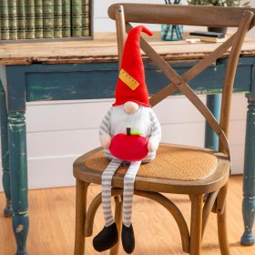  Dekorative detaljer til innendørsliv | Lærergnom i stoff med plog og ildsted, eple og dinglende ben, borddekor