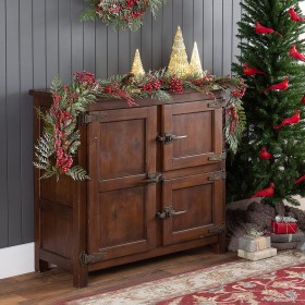  Baúles y armarios de almacenamiento | Consola de madera Portland Ice Box de Plow & Hearth con herrajes de imitación