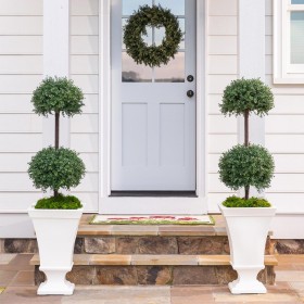  Flores y plantas artificiales para interiores | Esfera topiaria doble de boj artificial de Plow & Hearth, 20" de diámetro.