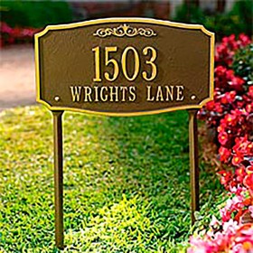  Letreros y placas de pared para exteriores | Placa para césped de Plow & Hearth Scarborough