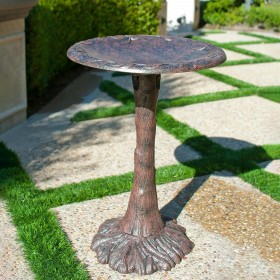  Baños para pájaros para exteriores | Baño para pájaros de metal Timeless Tree de Plow & Hearth