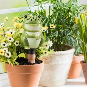  Control de plagas ecológico para exteriores | Trampa de cerámica para moscas y mosquitos de la fruta de Plow & Hearth con esfera de riego