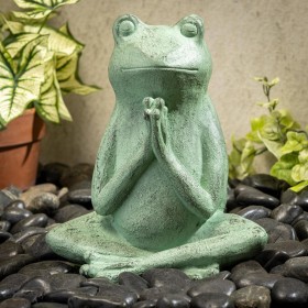  Estatuas de jardín para exteriores | Estatua de rana verde rezando de Plow & Hearth, 28 cm de alto