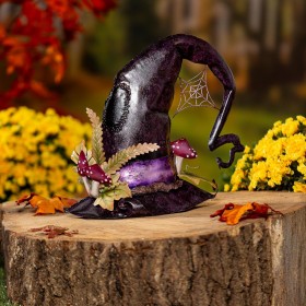  Estatuas de jardín para exteriores | Estatua de sombrero de bruja de metal con capiz de Plow & Hearth