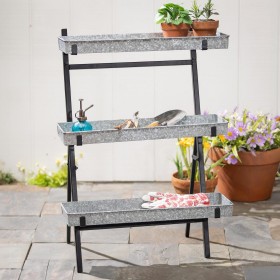  Jardineras y soportes para plantas para exteriores | Soporte para plantas de 3 niveles Plow & Hearth