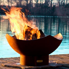  Udendørs bålsteder | Plow & Hearth Amerikansk-fremstillet bålsted Kunstnerisk Manta Ray bålsted