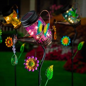  Gartenstecker für draußen | Plow & Hearth Solar-Gießkannen-Gartenstecker